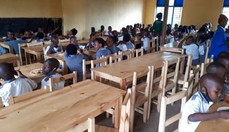 Costruzione di un refettorio per la scuola Itetero a Rutongo